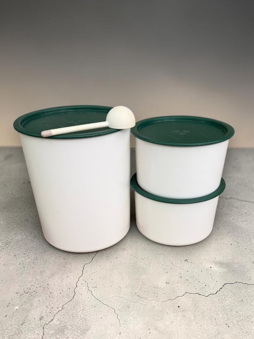 Vintage Tupperware One Touch Canister 2416 2709 Set Coffee Scoop Green Lids USA